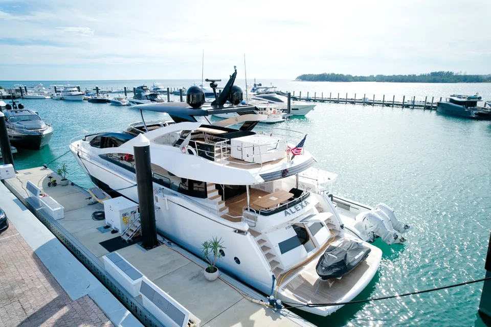 Sunseeker 86 Yacht