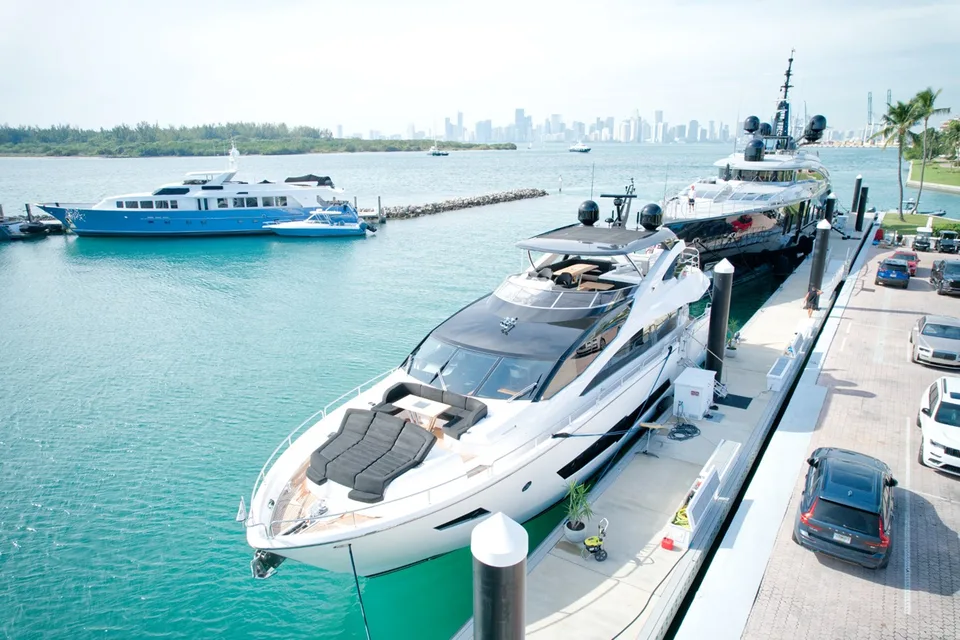 Sunseeker 86 Yacht