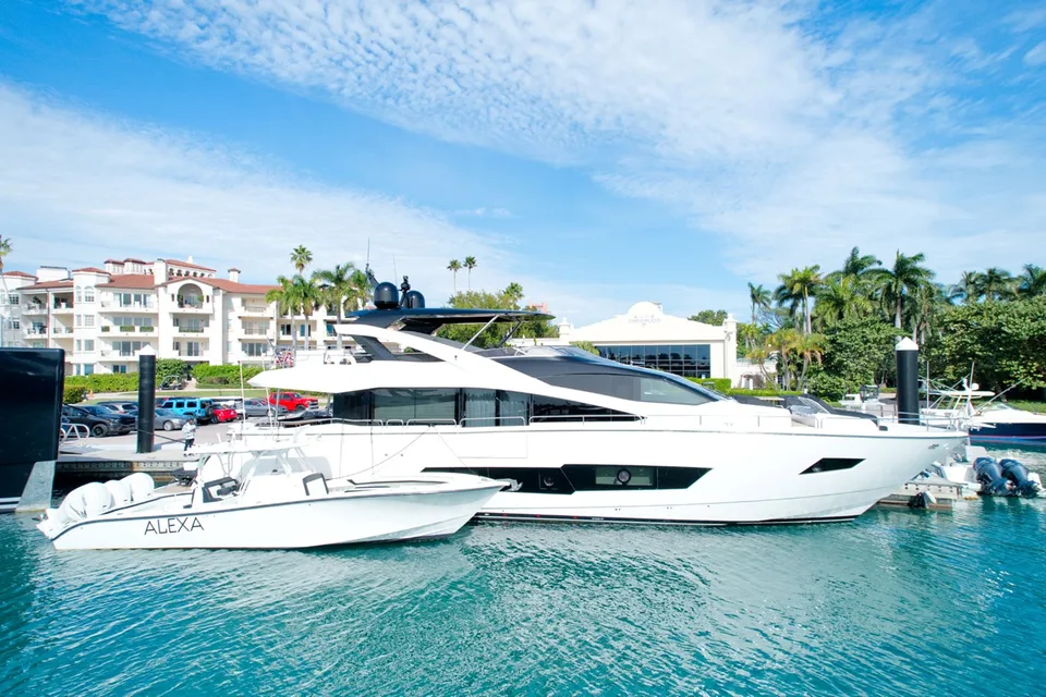 Sunseeker 86 Yacht