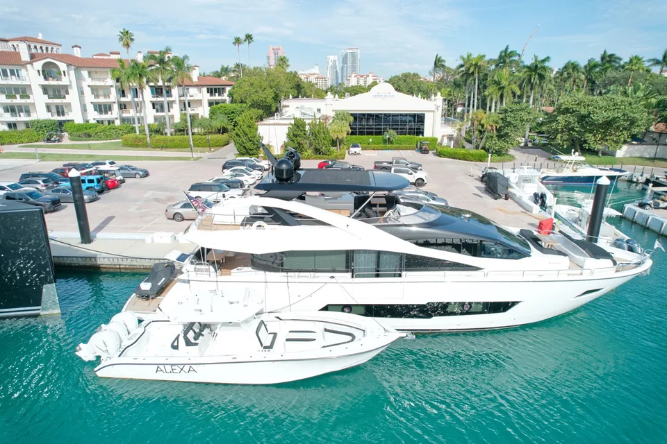 Sunseeker 86 Yacht