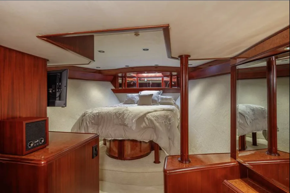 Broward Pilothouse
