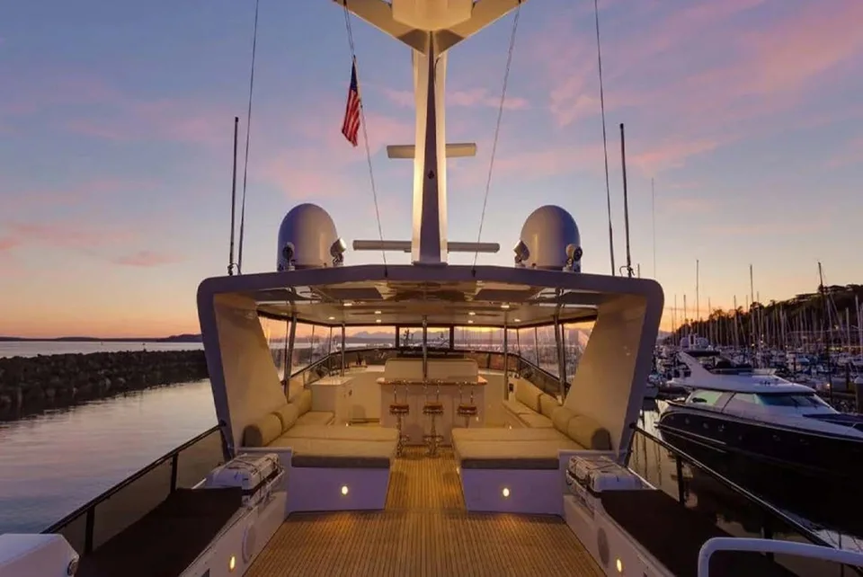 Broward Pilothouse