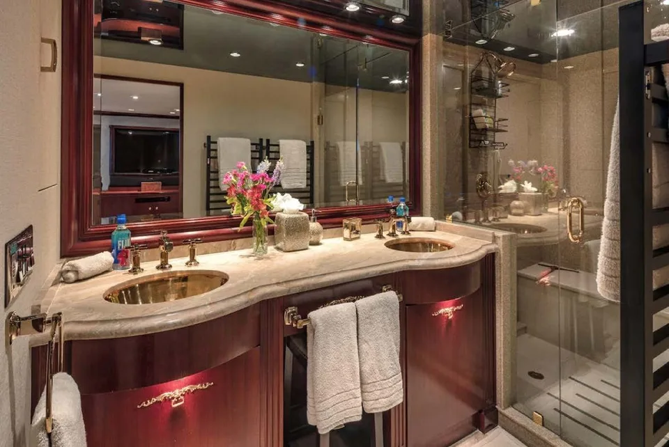 Broward Pilothouse