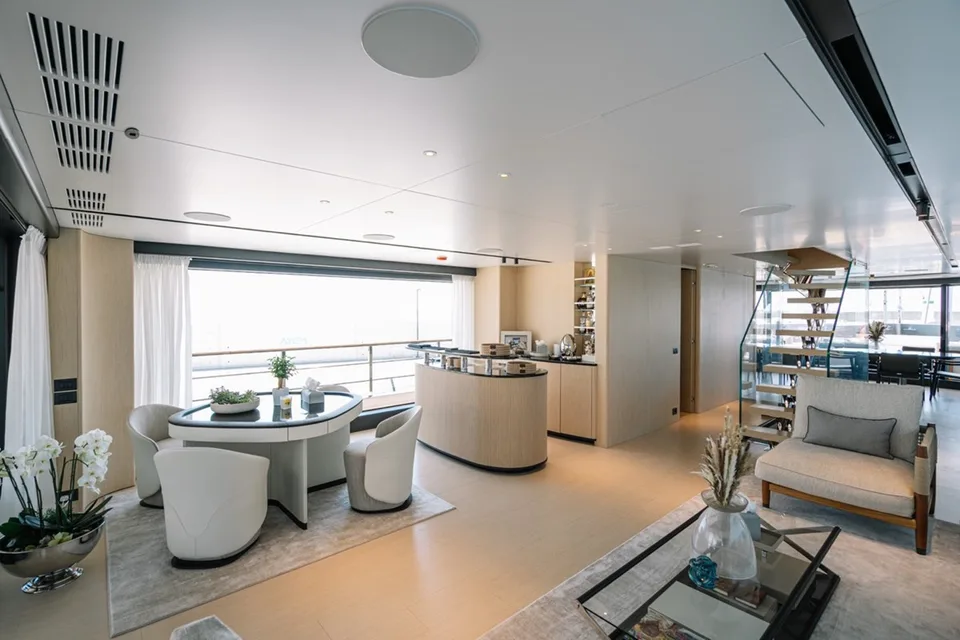 Benetti B.YOND 37M