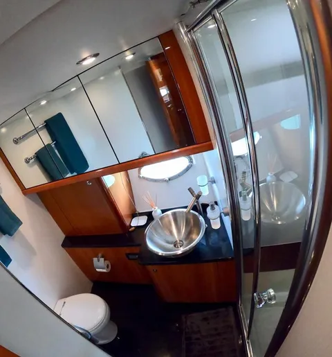 Sunseeker Predator 82