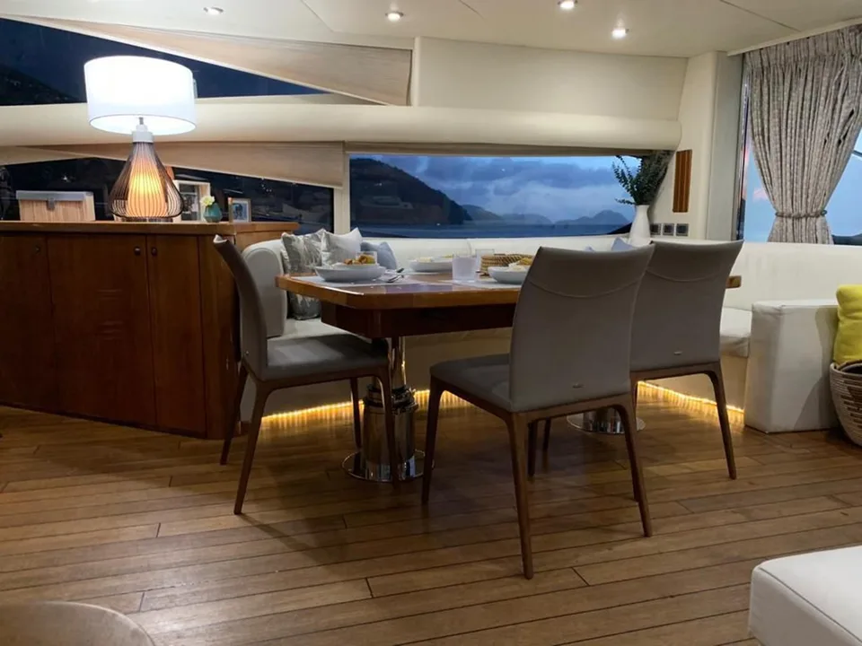 Sunseeker Predator 82