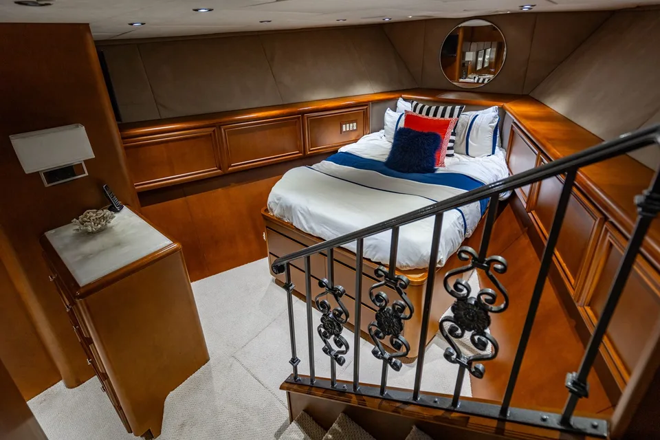 Broward Raised Pilothouse Flybridge