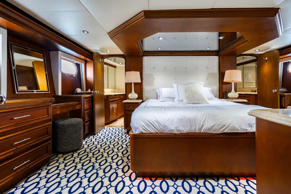 Broward Raised Pilothouse Flybridge
