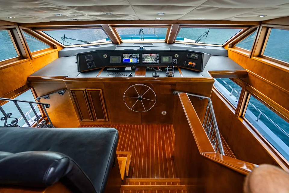 Broward Raised Pilothouse Flybridge