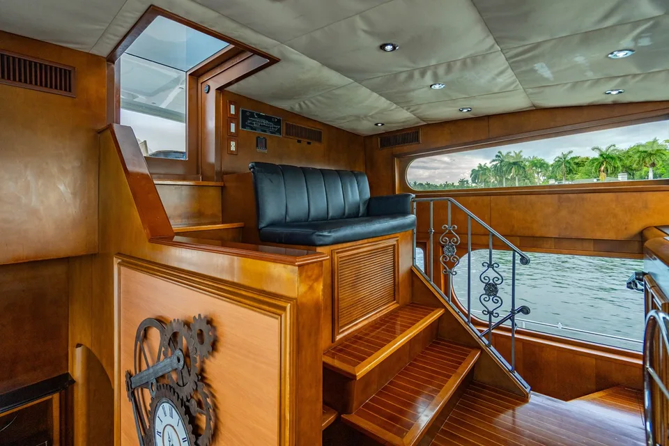 Broward Raised Pilothouse Flybridge