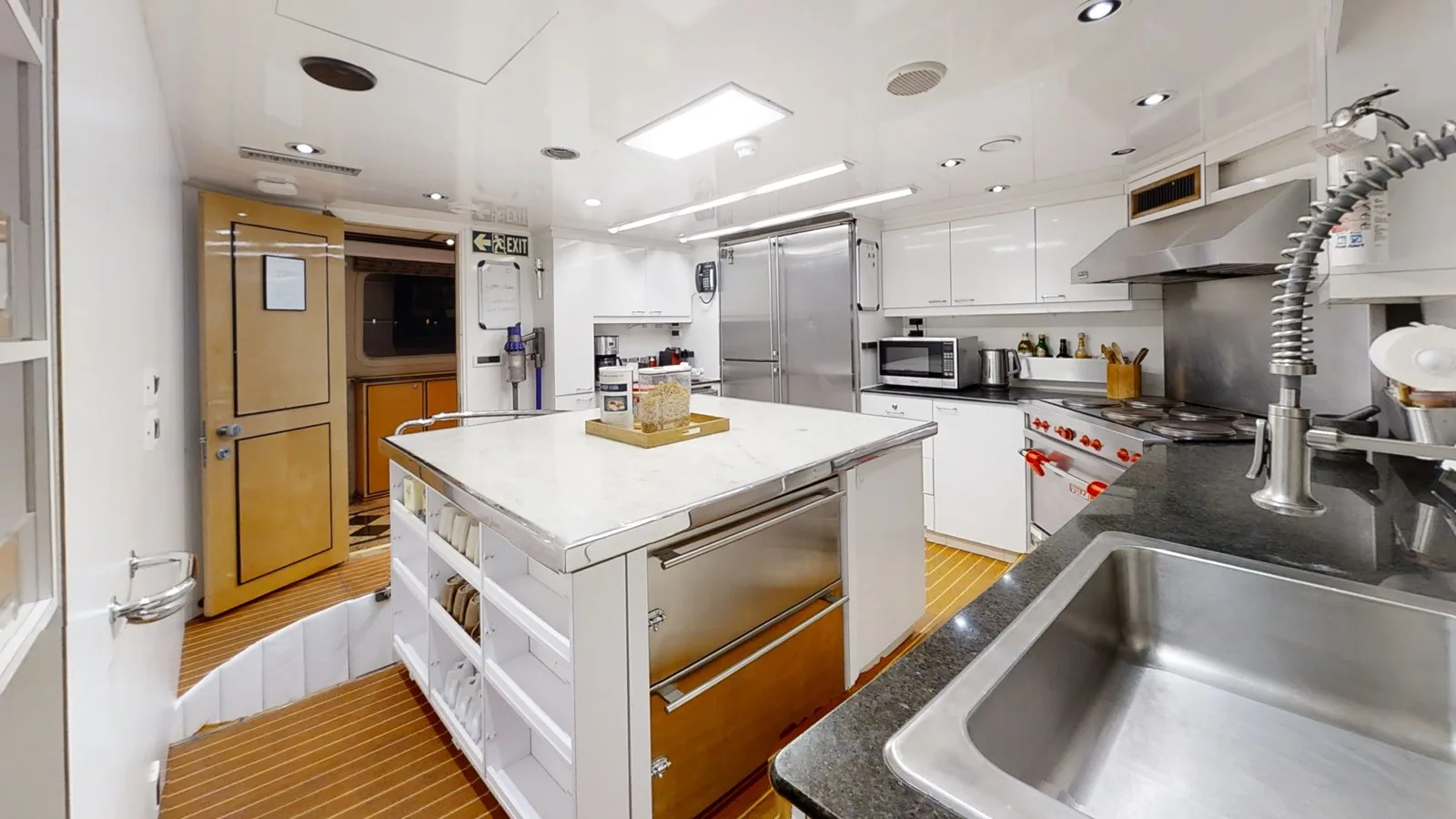 Norship Flybridge Fast