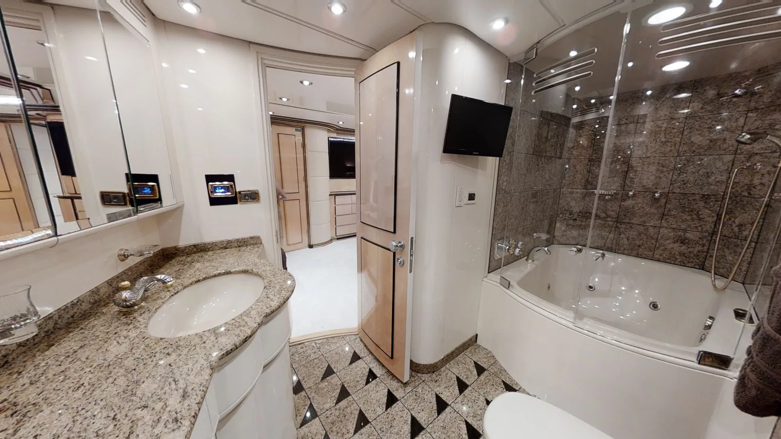 Norship Flybridge Fast