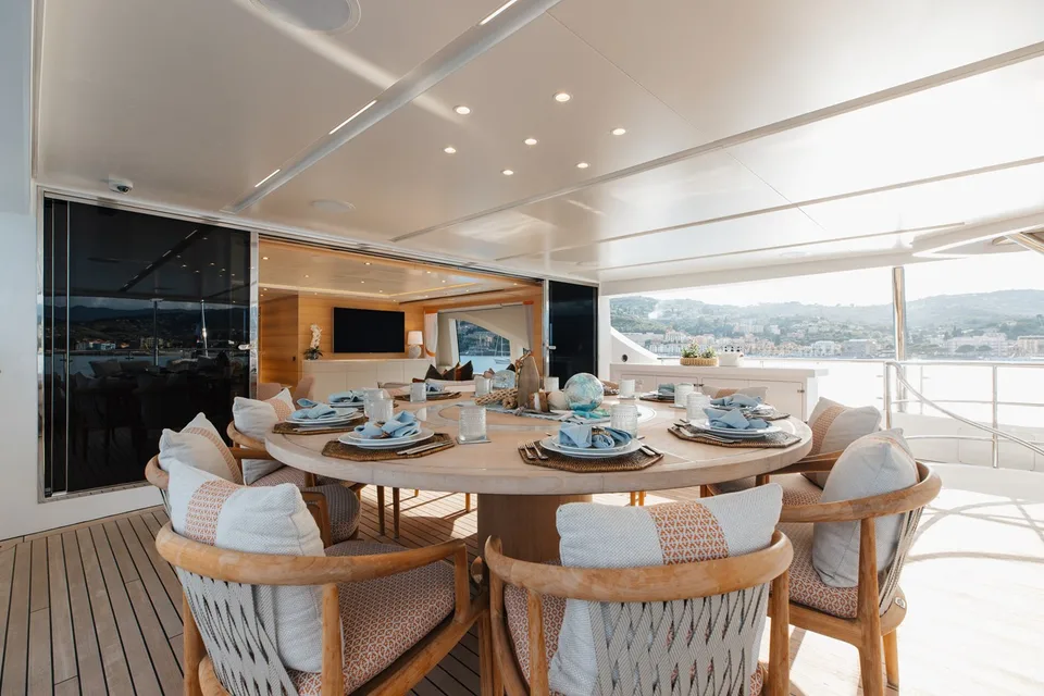 Benetti Classic Supreme 132