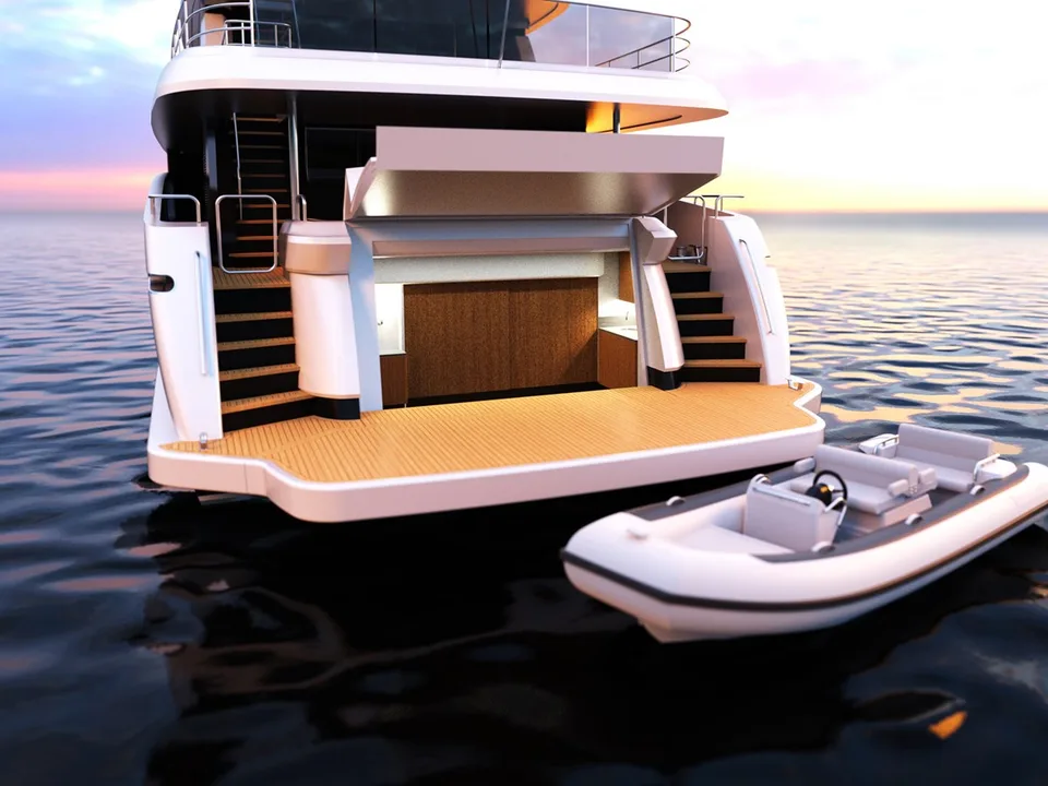 Johnson Motor Yacht w/FB  w/On-Deck Master