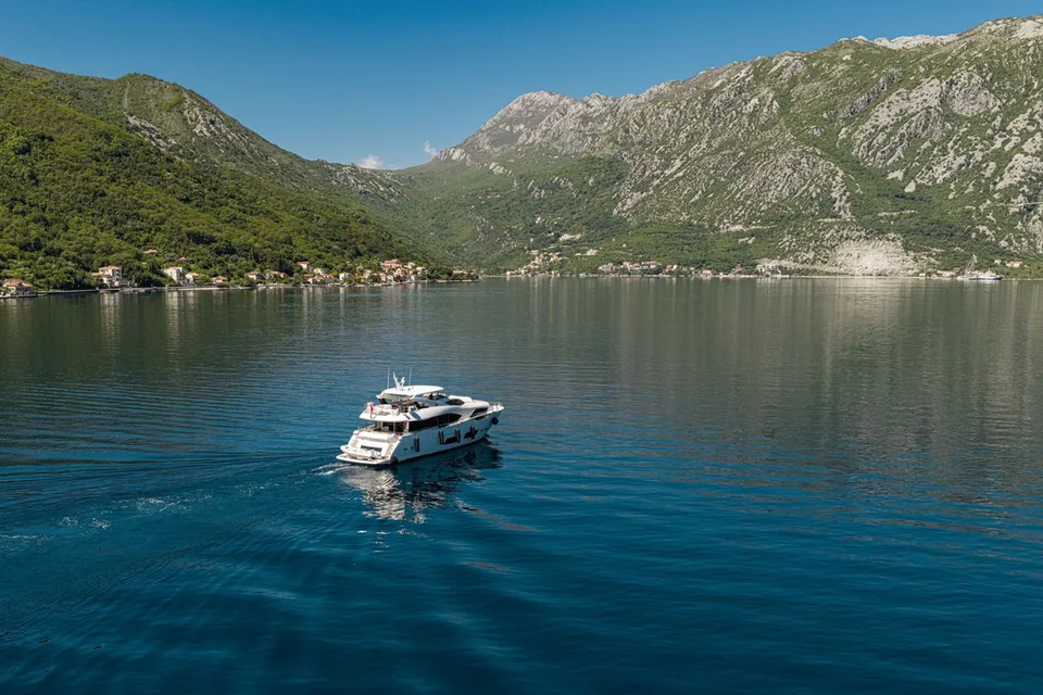 Sunseeker 95 Yacht