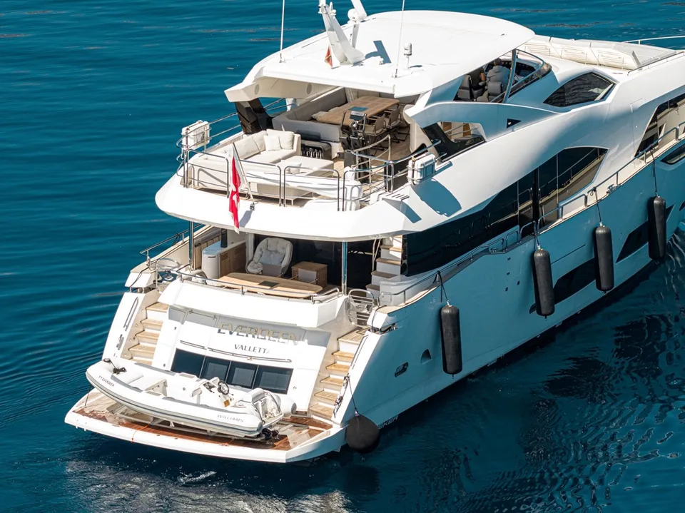 Sunseeker 95 Yacht