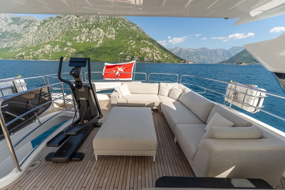 Sunseeker 95 Yacht