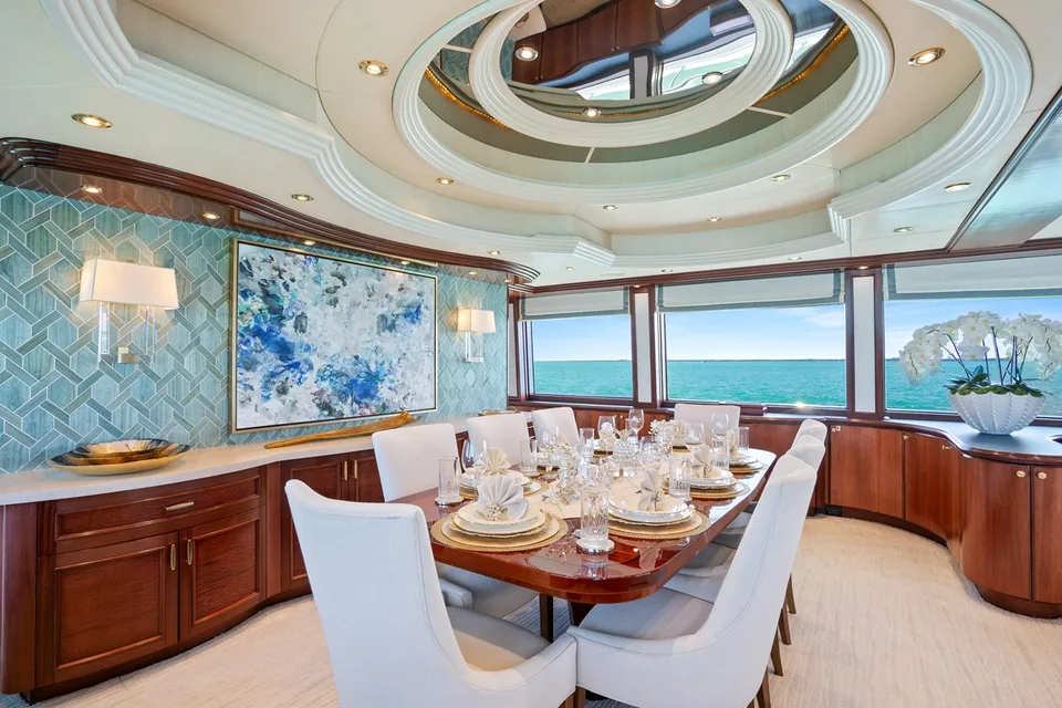Crescent Raised Pilothouse