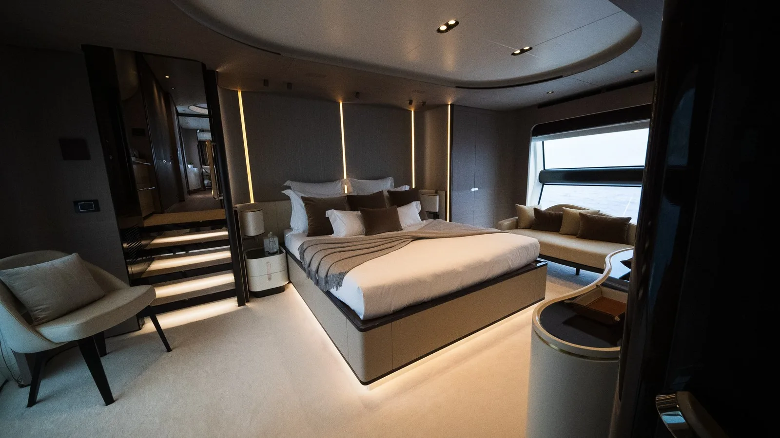 Azimut Grande 27M