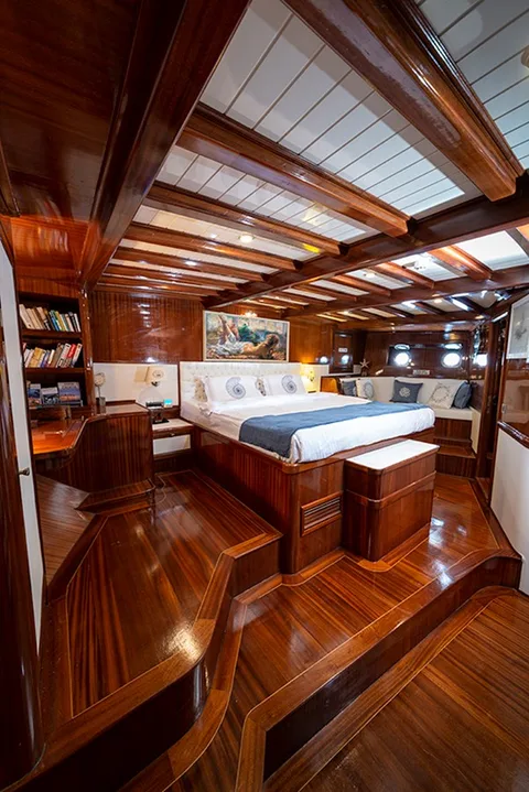 Custom Built Custom Made Motorsailor