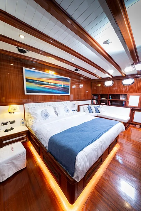 Custom Built Custom Made Motorsailor