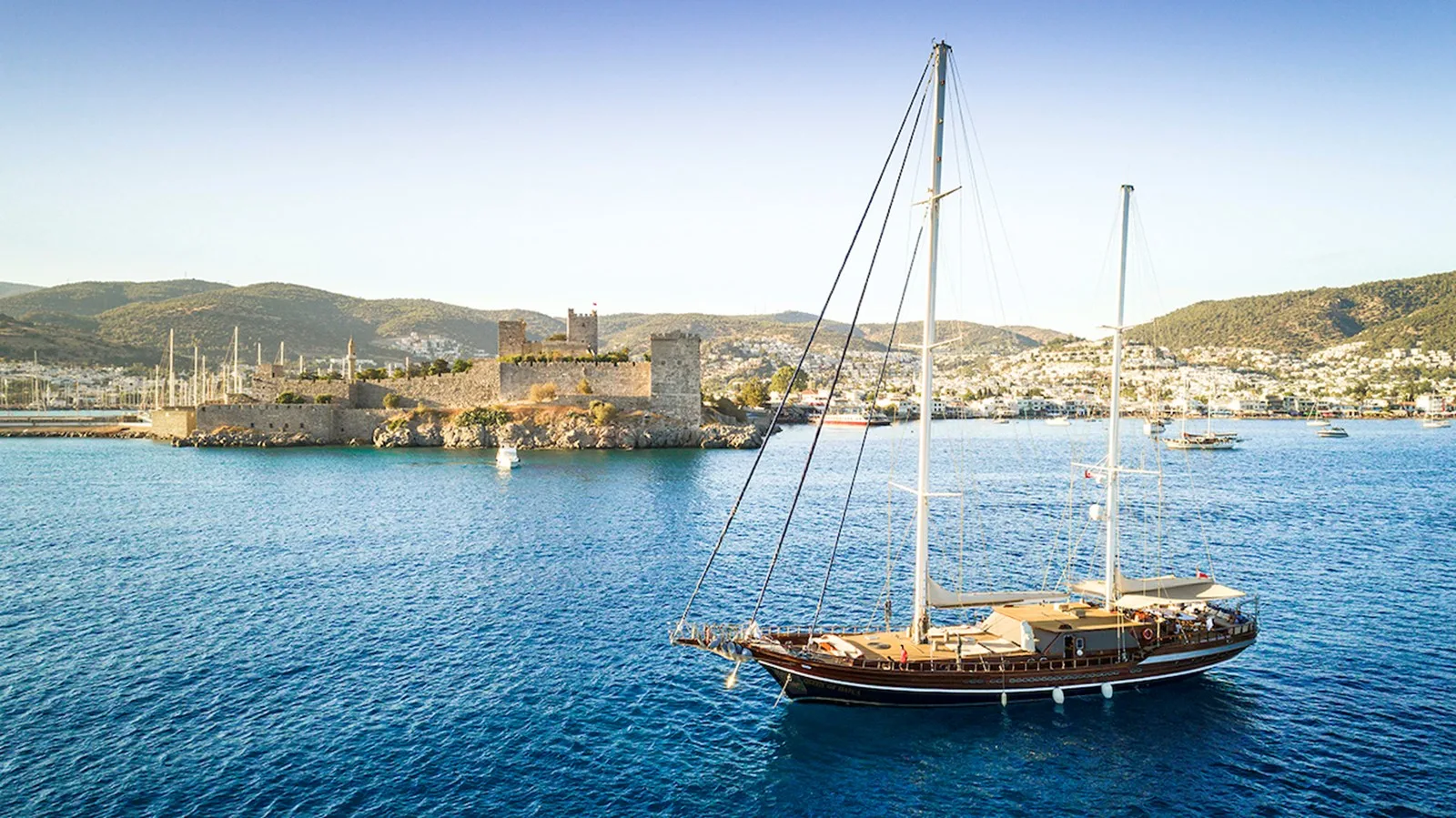 Custom Built Custom Made Motorsailor