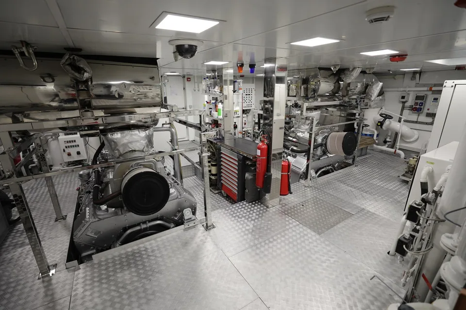 Mondo Marine Explorer