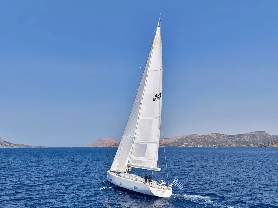 Nautor Swan 82