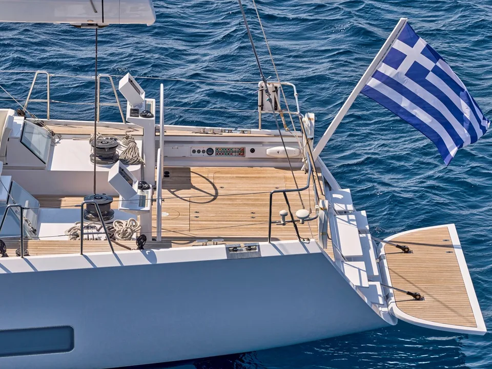 Nautor Swan 82