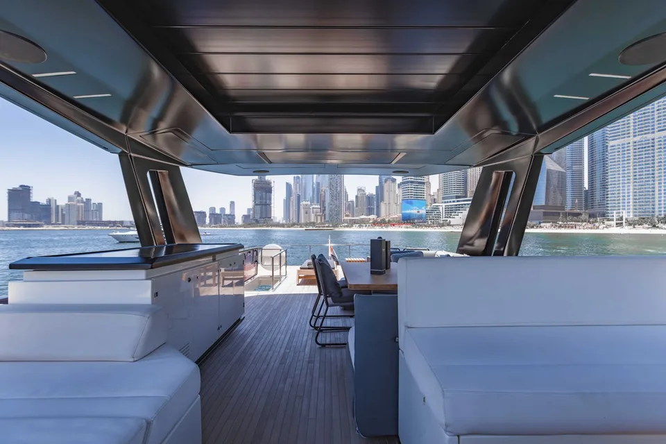 Ferretti Yachts 780