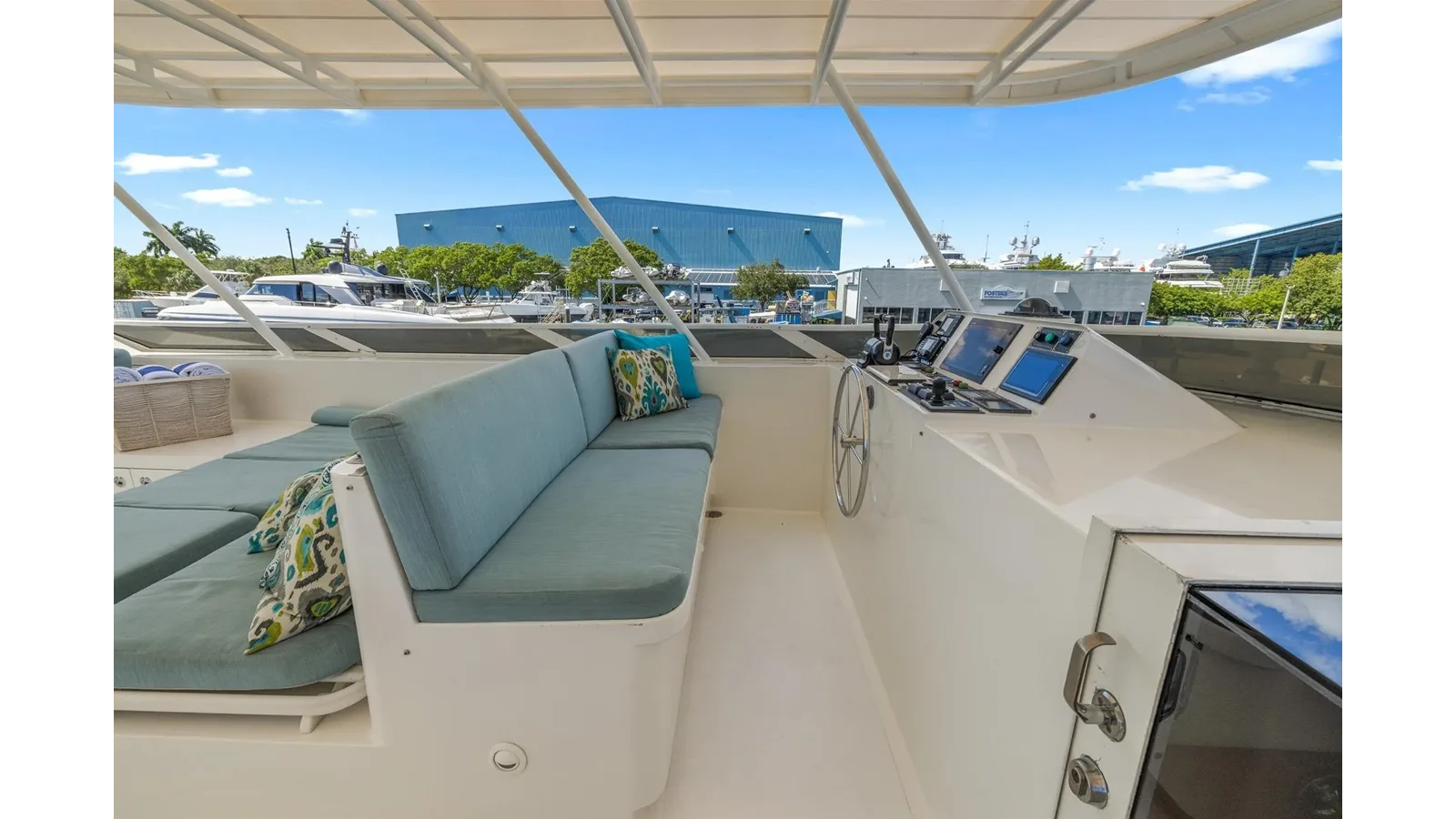 Trinity Raised Pilothouse