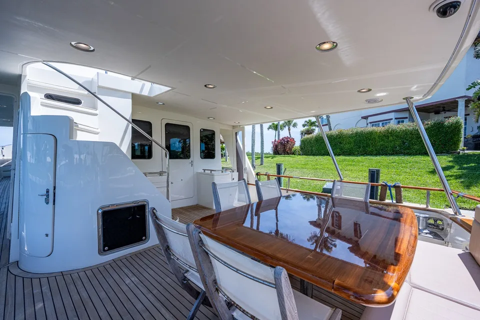 Marlow Explorer Enclosed Bridge (CB)