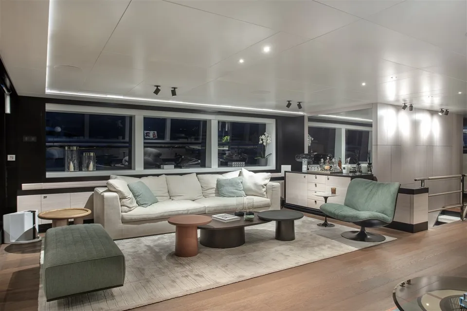 Mengi Yay Sailing Yacht