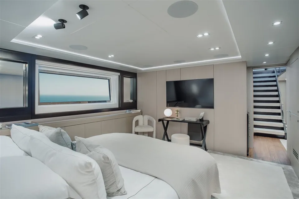 Mengi Yay Sailing Yacht