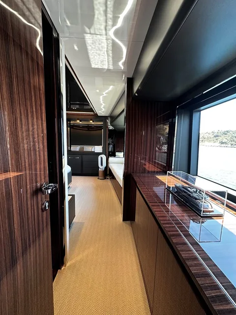 Riva 90 ARGO