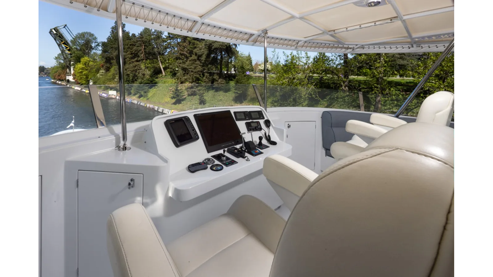 Delta Marine Flybridge Motoryacht