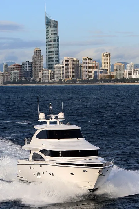 Johnson Skylounge w/Fishing Cockpit