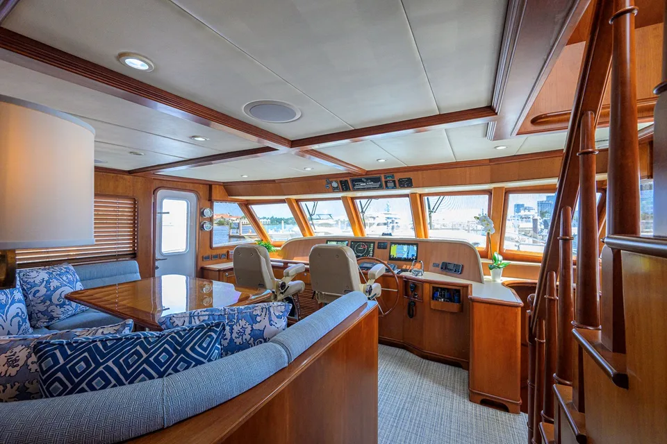 Outer Reef 800 MY