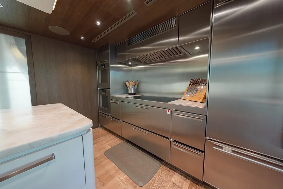 Westport Raised Pilothouse