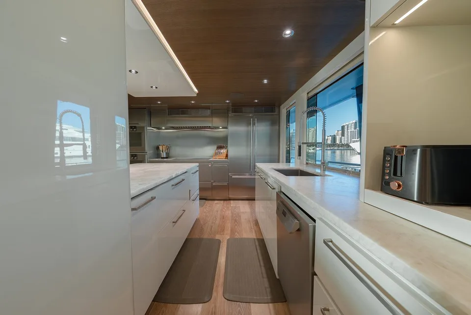 Westport Raised Pilothouse