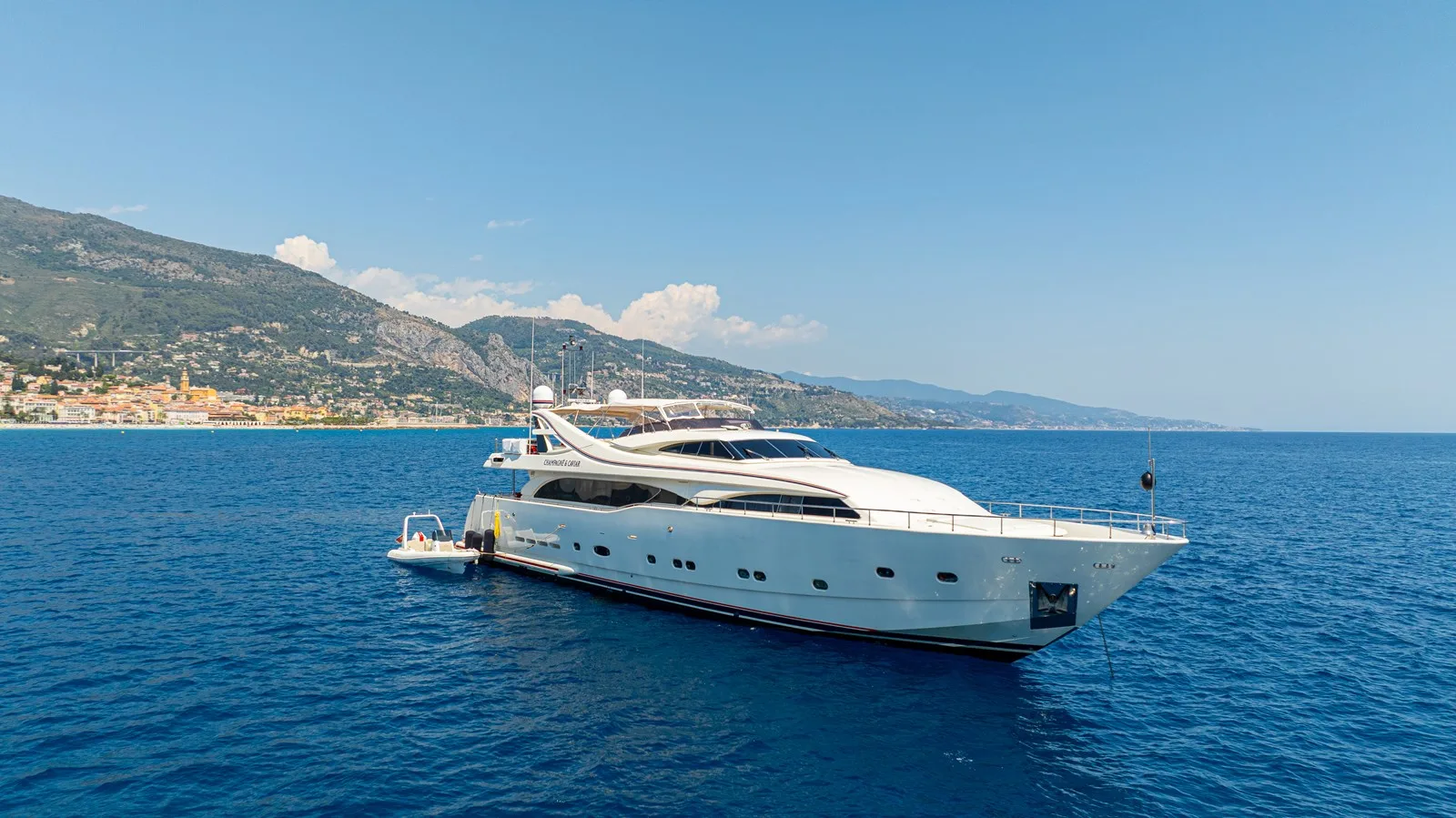Ferretti Custom Line Custom Line 112