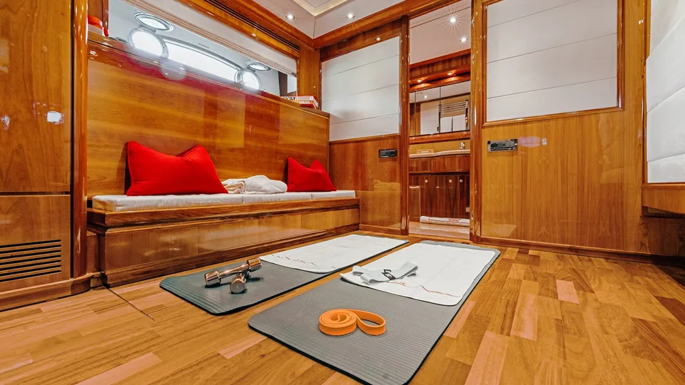Ferretti Custom Line Custom Line 112