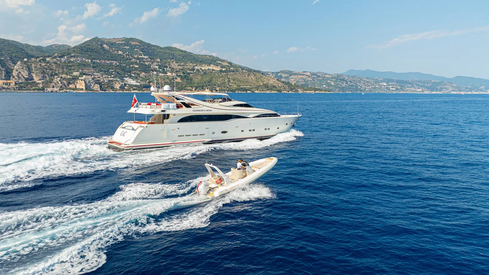 Ferretti Custom Line Custom Line 112