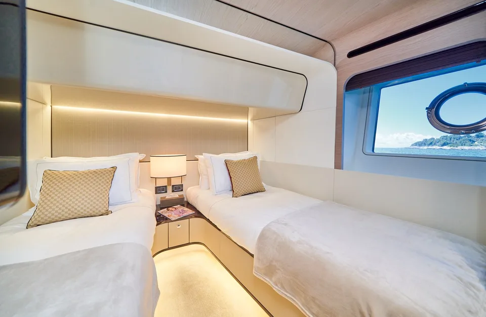 Azimut Azimut Grande 27M