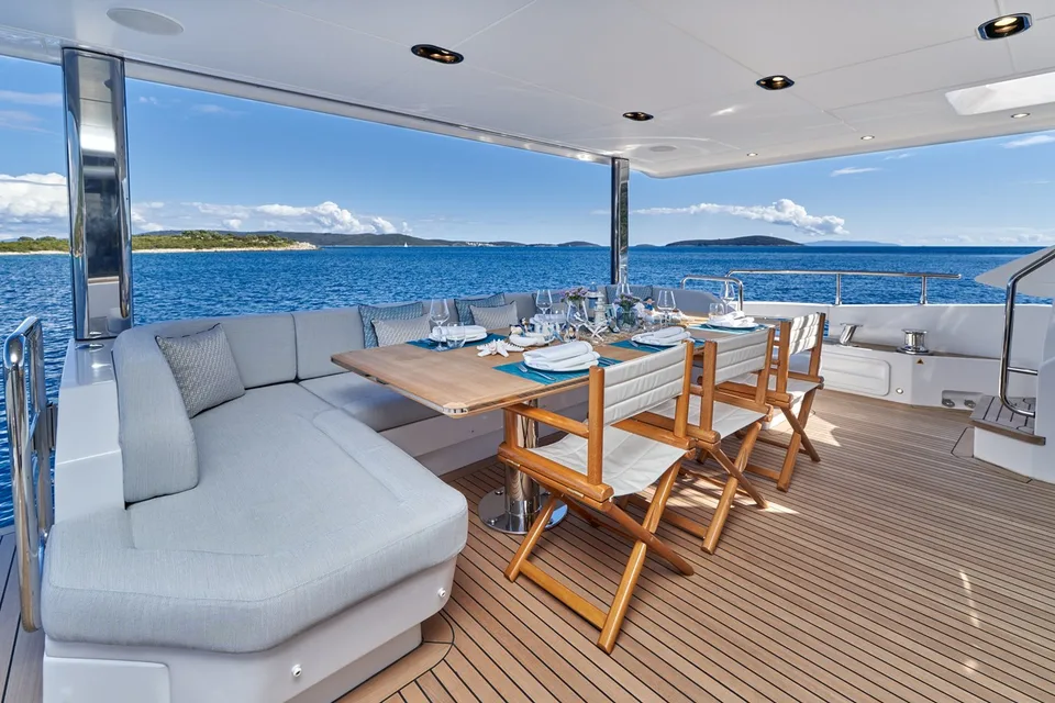 Azimut Azimut Grande 27M