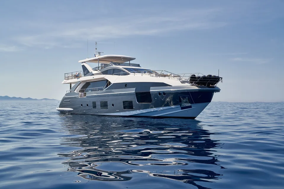 Azimut Azimut Grande 27M