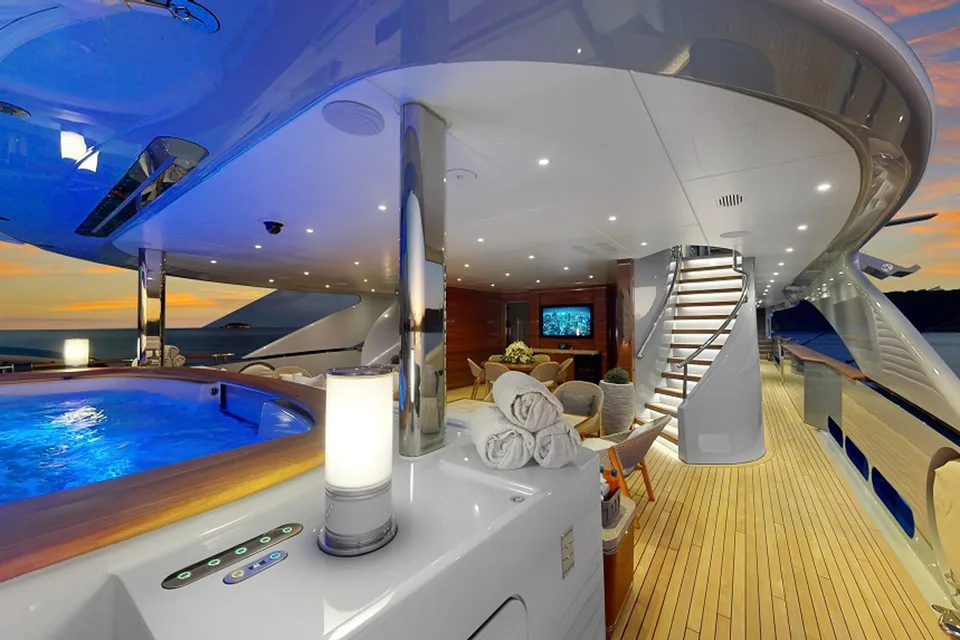 Heesen CUSTOM