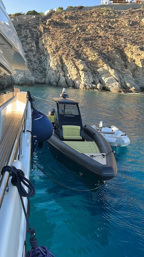 Ferretti Yachts 960