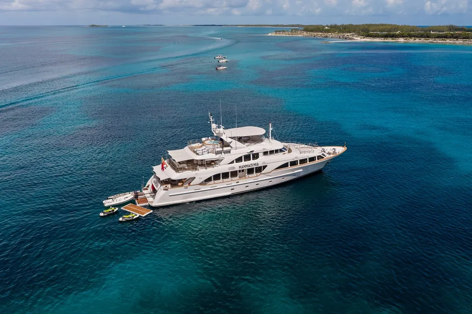 Benetti CLASSIC