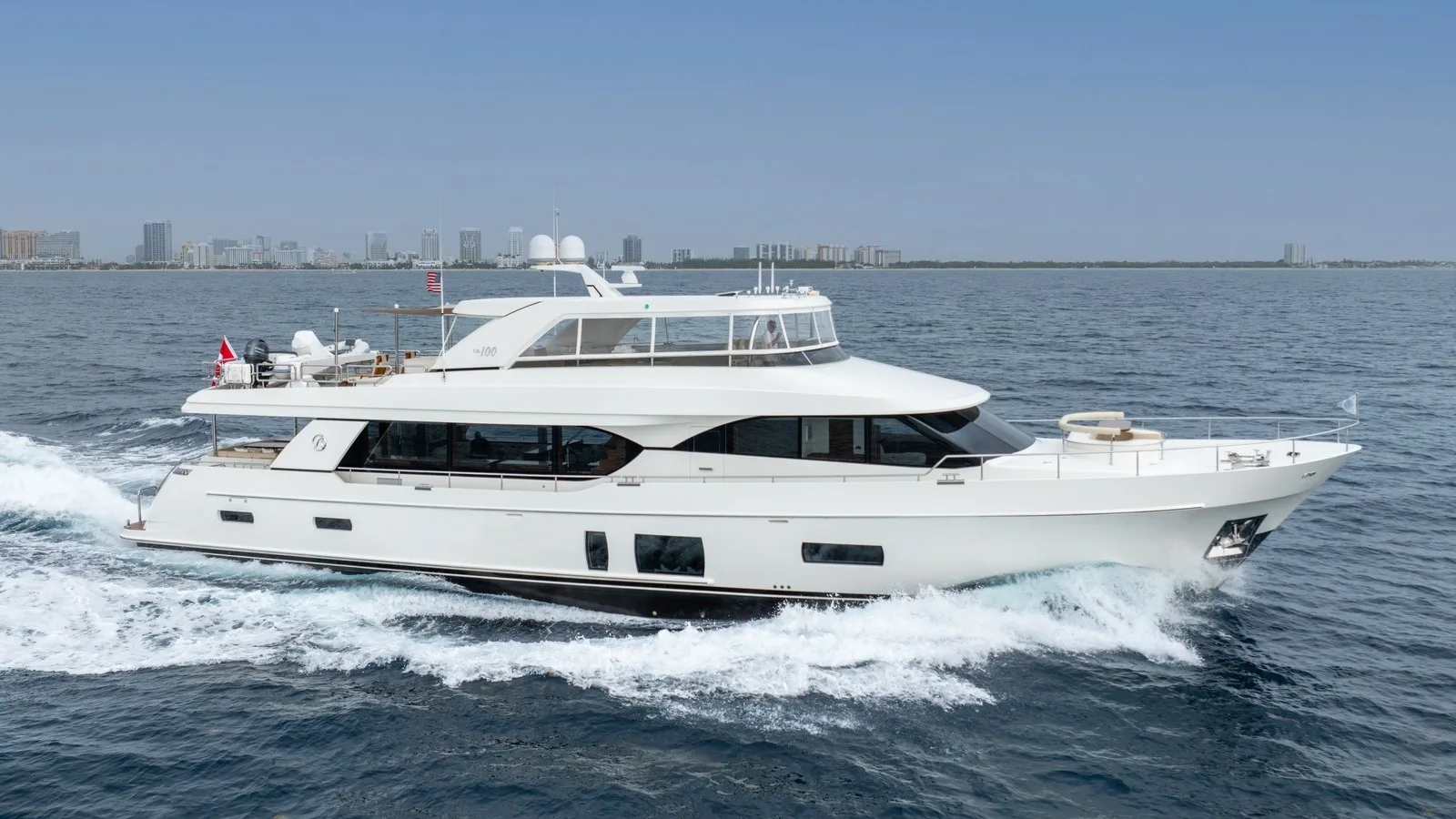 Ocean Alexander 100 MY